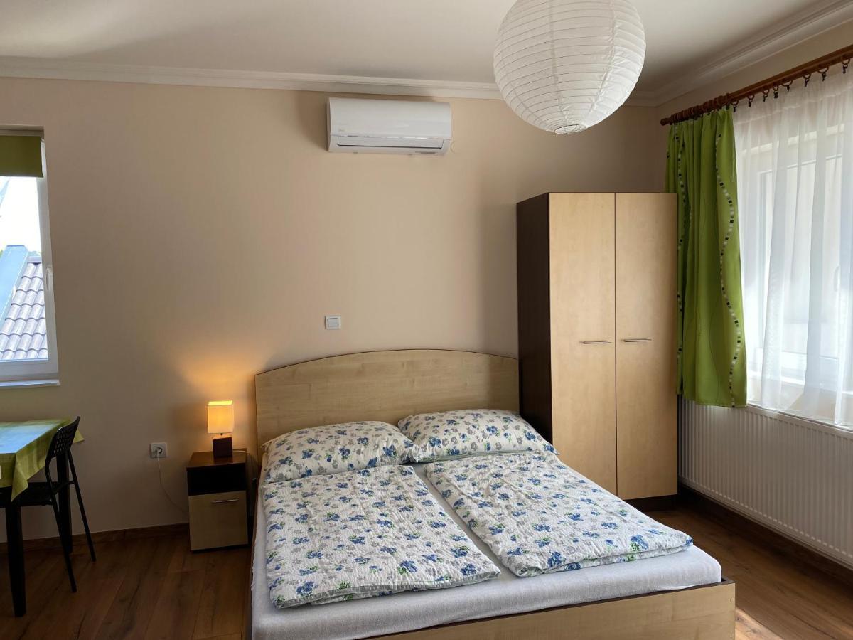 Magyar Apartman Iii. Hajdúszoboszló Exterior foto
