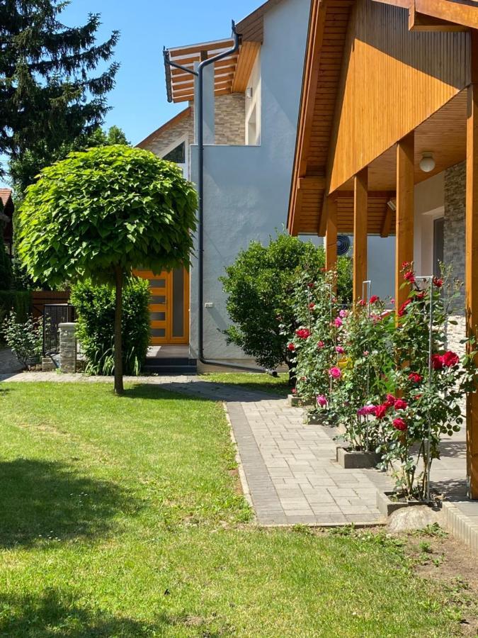 Magyar Apartman Iii. Hajdúszoboszló Exterior foto