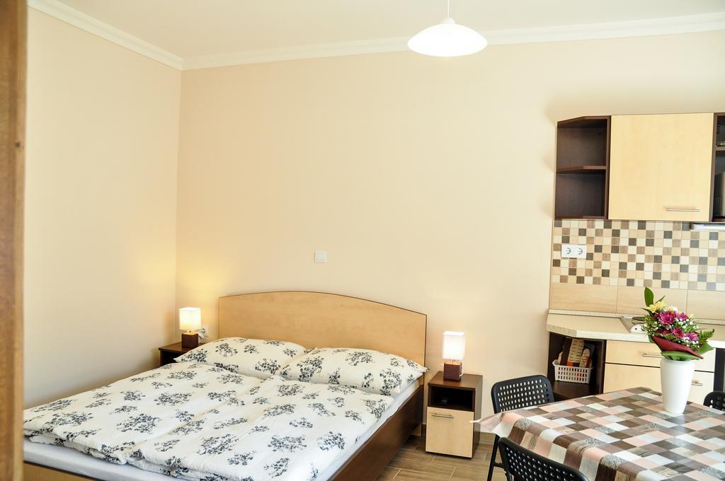 Magyar Apartman Iii. Hajdúszoboszló Exterior foto
