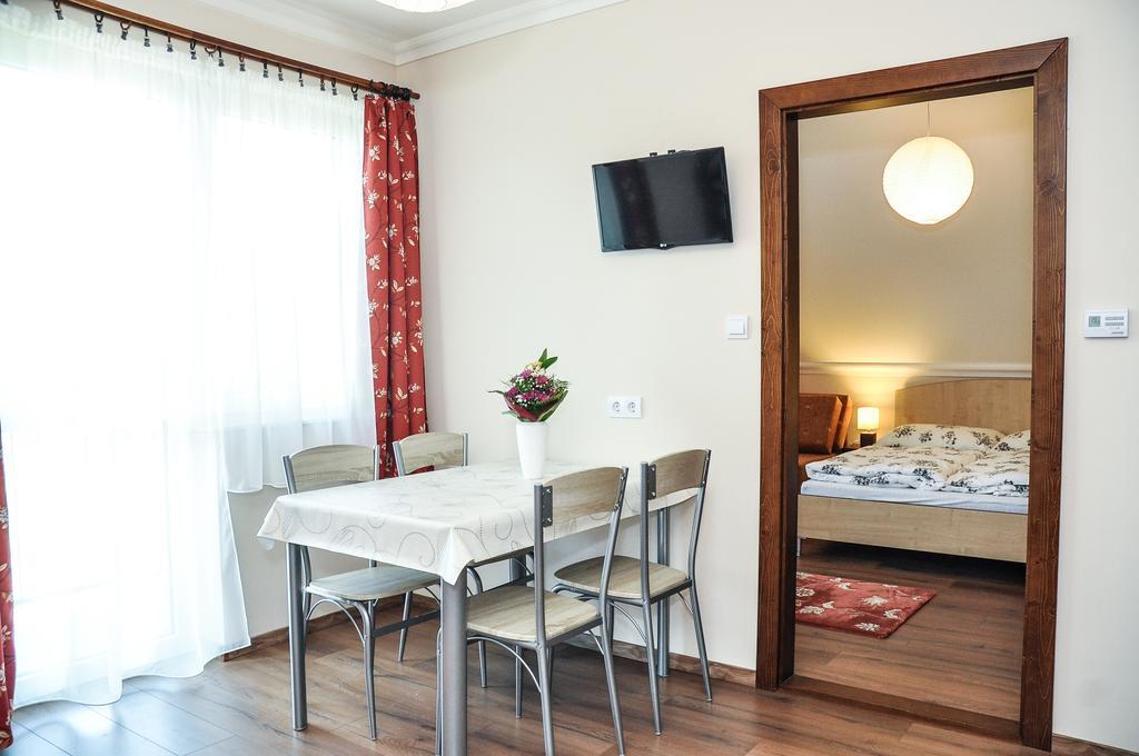 Magyar Apartman Iii. Hajdúszoboszló Exterior foto